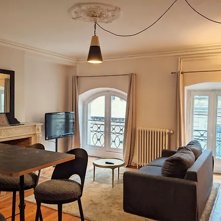 شقة فندقية L'apparthotel Particulier